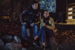 Tři poldové a nemluvně 03. Komediální seriál s detektivními zápletkami, který vypráví o policajtské rodině z malého města.